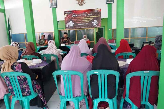 Babinsa Hadiri Pengajian Rutin Dari Kemenag Diwilayah Binaan Kelurahan Semarang