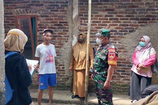 Menuju Bebas ODF  Babinsa Bersama Pemerintah Kelurahan Dan Puskesmas Gencar Berikan sosialisasi.