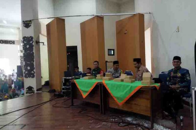 Babinsa Koramil 01 Banjarnegara Mewakili Danramil Menghadiri Acara Gebyar  1 Muharram 1445 H Dan Pentas Seni Santri