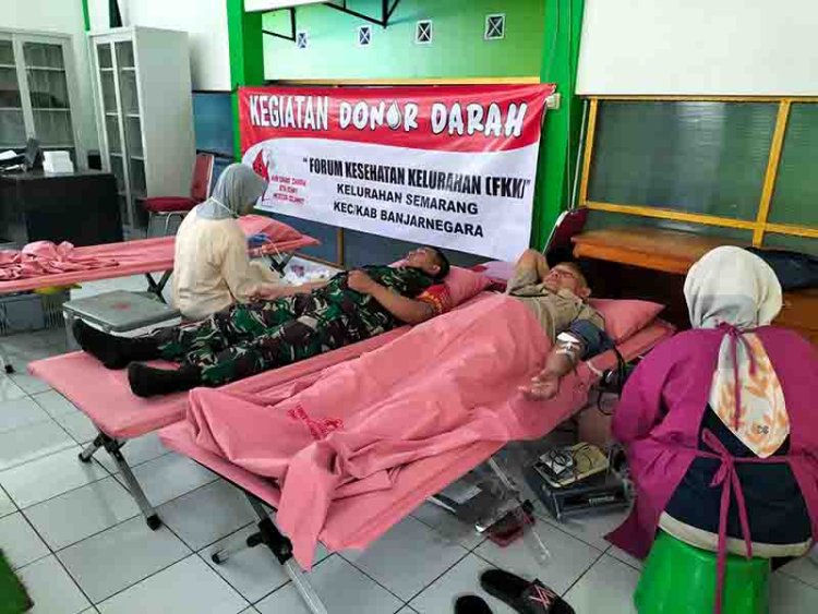 Tiga Anggota Koramil 01 Banjarnegara Ikuti Kegiatan Donor Darah FKK Kelurahan Semarang