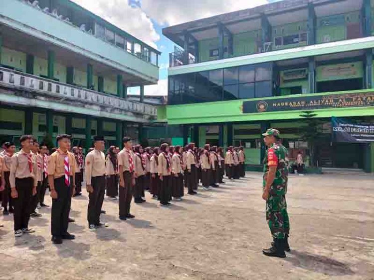 Bentuk Karakter Disiplin Anak Didik Baru Seluruh Babinsa Koramil 01 Banjarnegara Terjun Ke Sekolah Sekolah