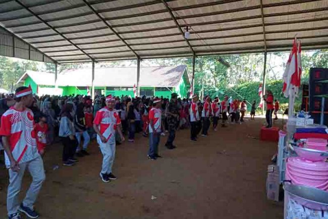 Jalin Sinergitas, Babinsa Koramil 01/Banjarnegara ikuti senam bersama dengan masyarakat