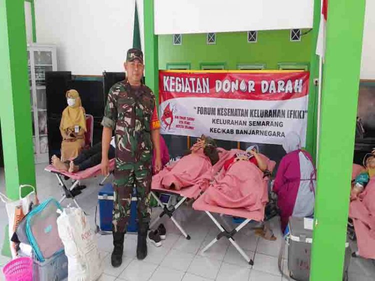 Babinsa Koramil 01/Banjarnegara Monitoring Kegiatan Donor Darah FKK Kelurahan Semarang