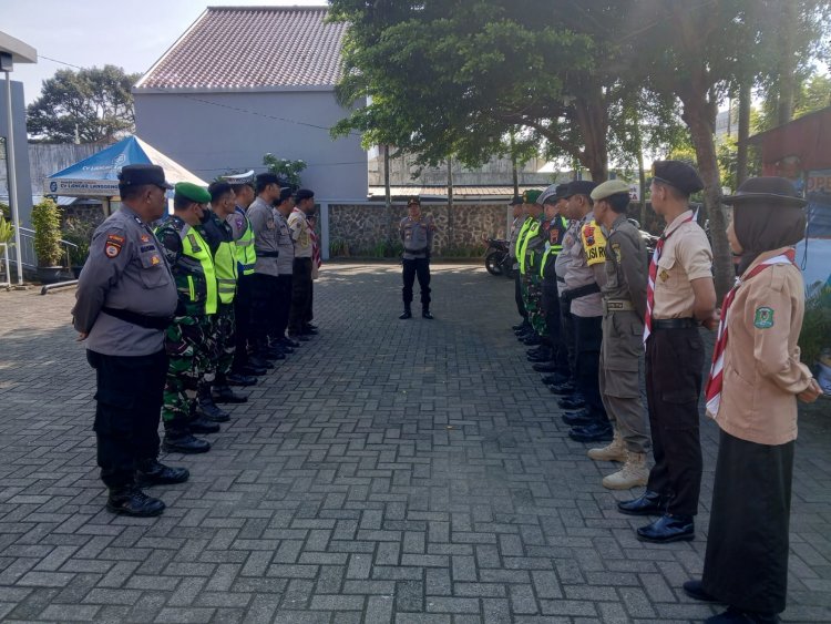 Pengamanan Dan Sterilisasi Gereja GKI Banjarnegara Dalam Rangka Natal Dan Menjelang Tahun Baru