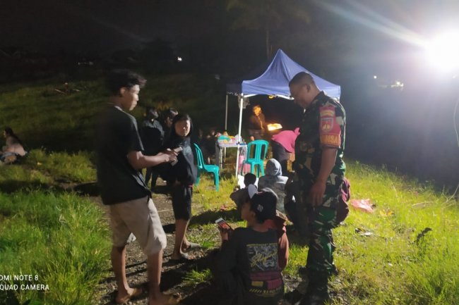 Antisipasi Gangguan Kamtibmas,Anggota Koramil 01 Banjarnegara Laksanakan Patroli Malam.