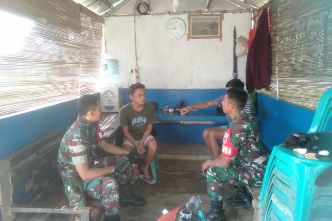 Guna Menjalin Kedekatan Dan Cari Informasi Babinsa Melaksanakan Komsos