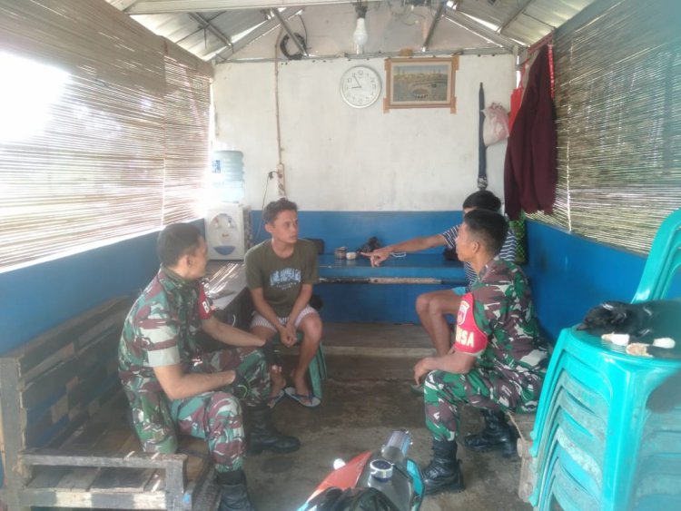 Guna Menjalin Kedekatan Dan Cari Informasi Babinsa Melaksanakan Komsos