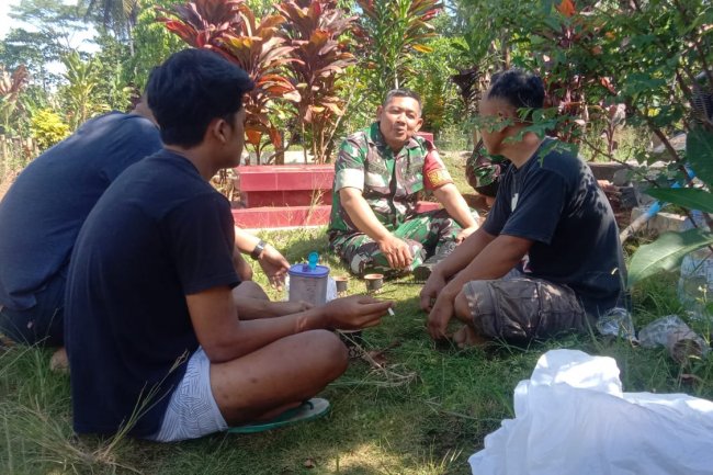 Babinsa Selalu Dekat Dengan Warganya 