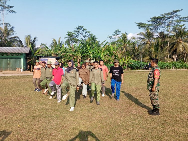 Mengisi kekosongan Waktu Pada Satlinmas,Babinsa Isi Kegiatan Rutin Tiap Hari Jumat.