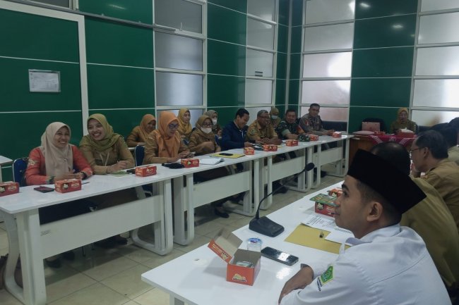 Wakili Danramil,Babinsa Hadiri Lokakarya Mini Lintas Sektoral TW II Puskesmas Banjarnegara 2