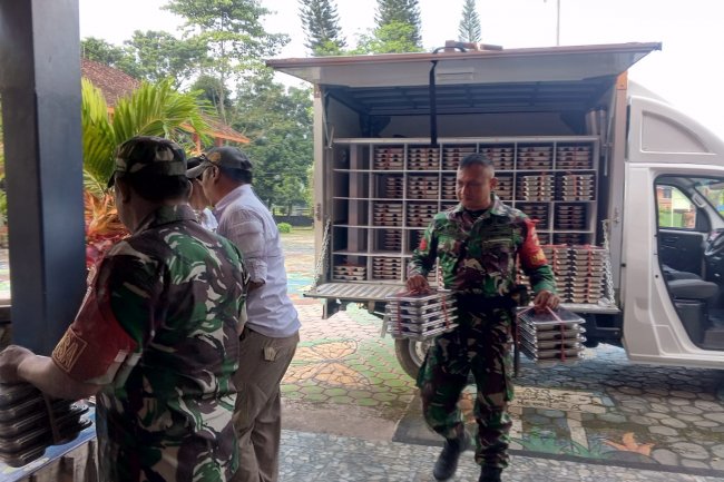 PERAN AKTIF BABINSA DALAM MEMBANTU PENYALURAN MAKAN BERGIZI GRATIS