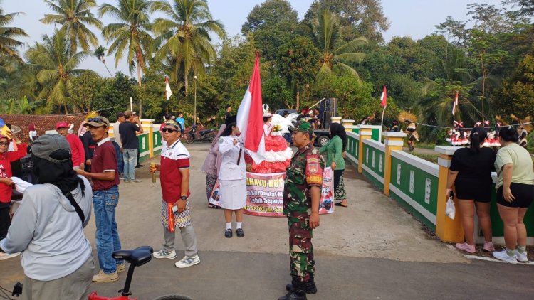 BABINSA KAWAL KARNAVAL DI WILAYAH BINAAN