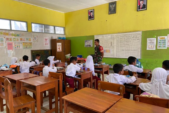 BABINSA KAWAL PENYALURAN MAKAN BERGIZI GRATIS ENAM DAPUR MBG