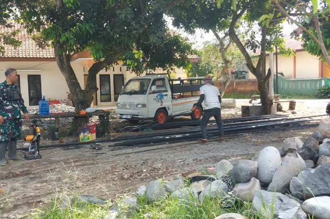 Babinsa Banjarnegara Dampingi Pembangunan KDKMP di Sokanandi